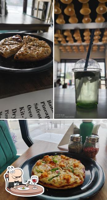 Food at the street cafe
