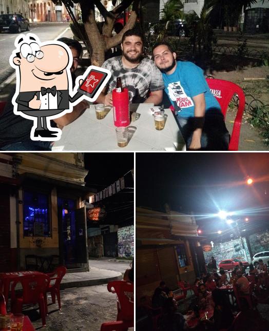 Esta é a ilustração ilustrando exterior e interior no Bar Composição - Batista Campos