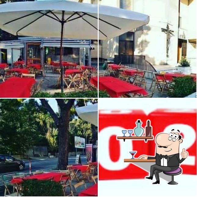 La foto di interni e esterno da IL CHIOSCO PIAZZALE TRICALLE