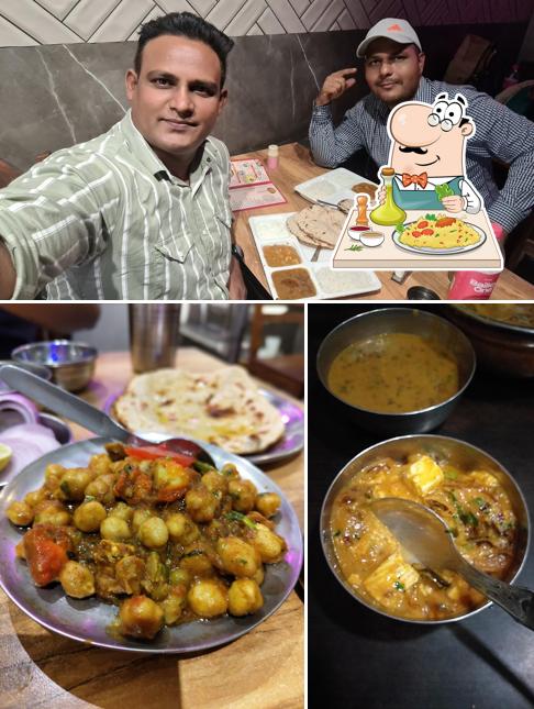 Pt .Sita Ram Vaishnav Dhaba is distinguished by food and beverage