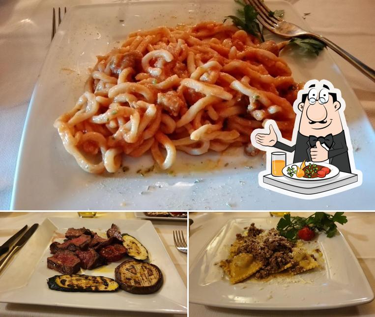 Cibo al Ristorante Grotte Del Funaro Nuova Tourist