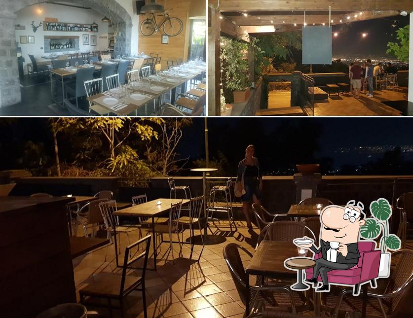 Siediti a un tavolo di Cratere