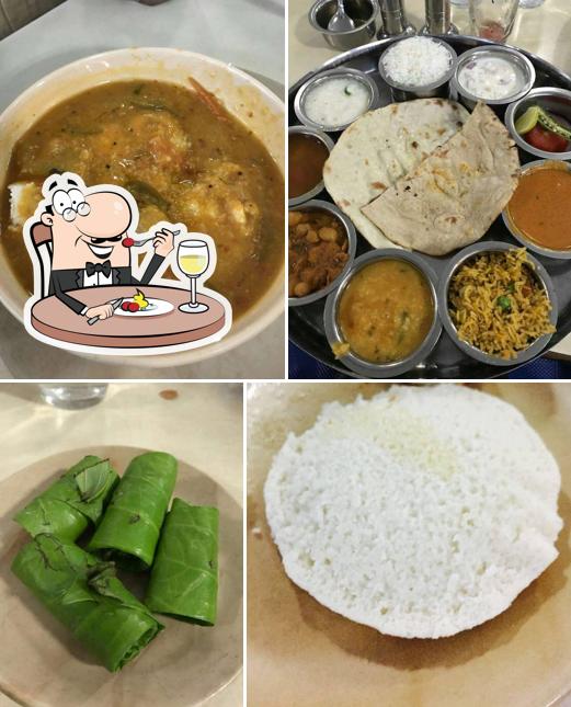Food at Hotel Palmgrove - Menaka