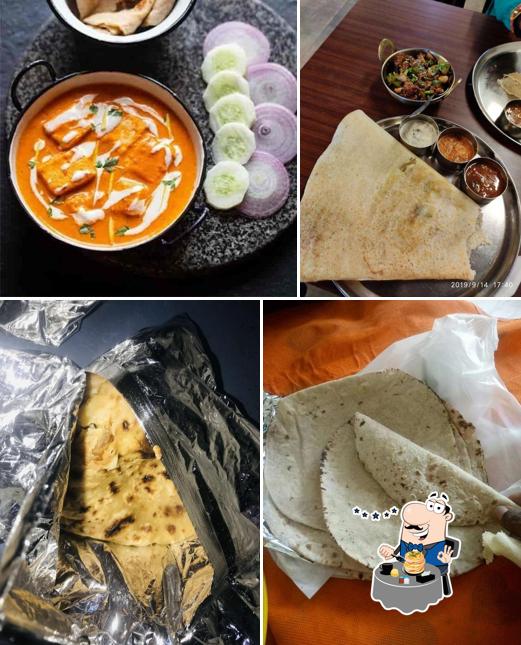 Food at Khana Peena