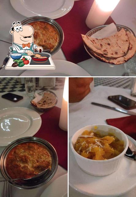 Chicken curry at Laxmi Niwas Palace