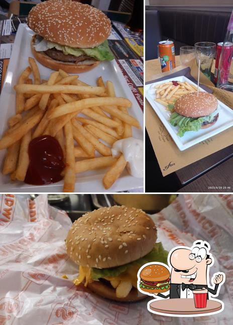 Concediti un bell'hamburger a Brunch One -Pizzeria Hamburgheria