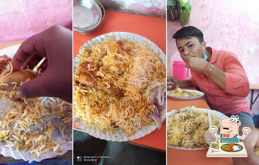 Food at Kolkata Haji Biryani