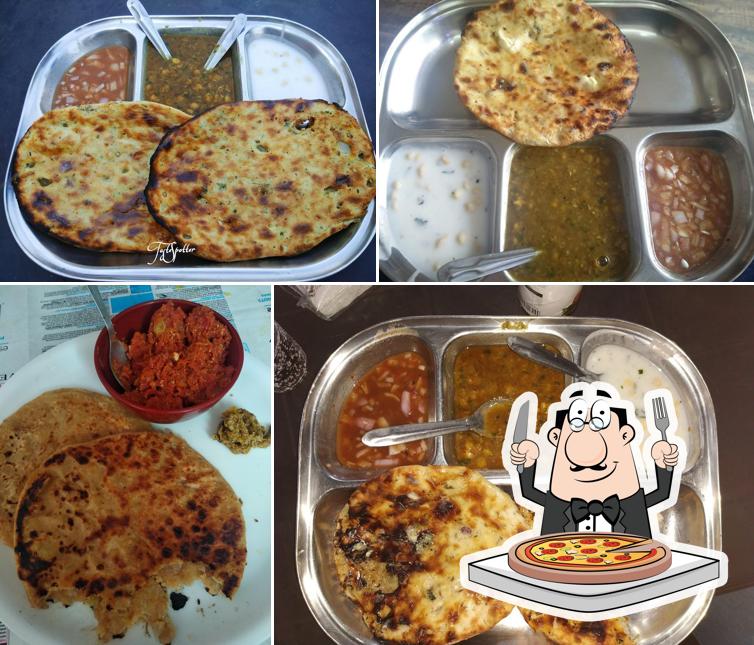 At Bittoo Amritsari Kulcha, you can enjoy pizza