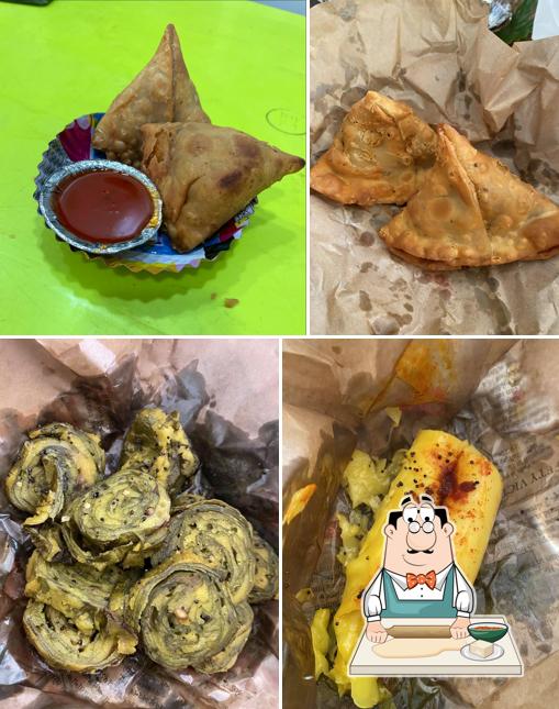 Samosa at Shreeji Live Nasta