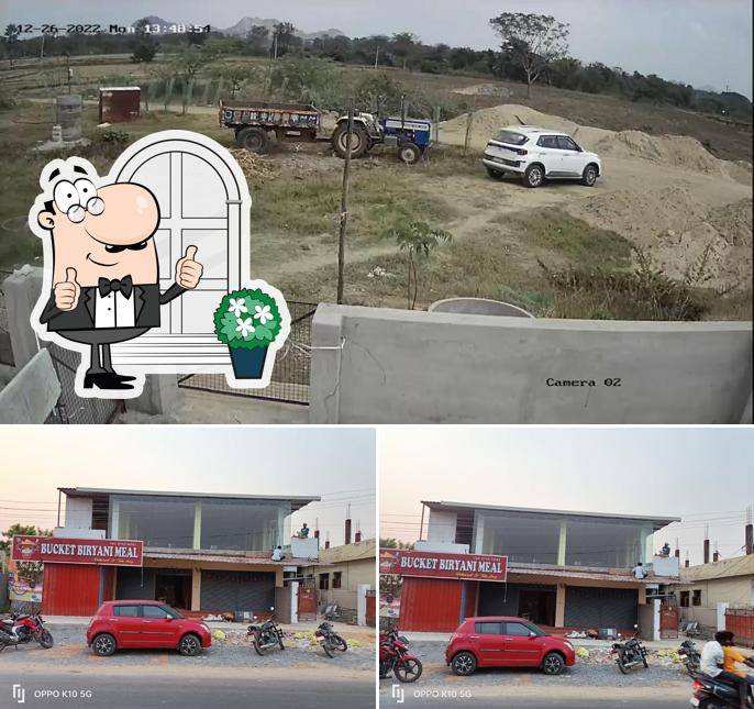 Check out how Bucket Biryani meal looks outside