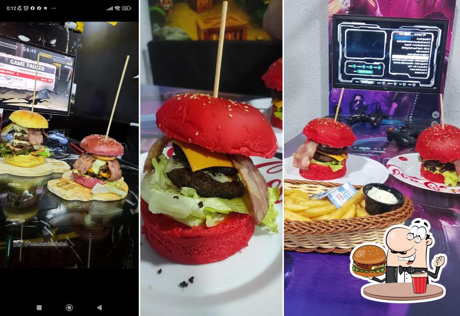 Hambúrguer em FATALITY BURGUER CASCAVEL