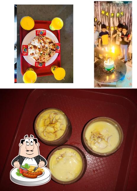 Meals at Cafe Cartoon