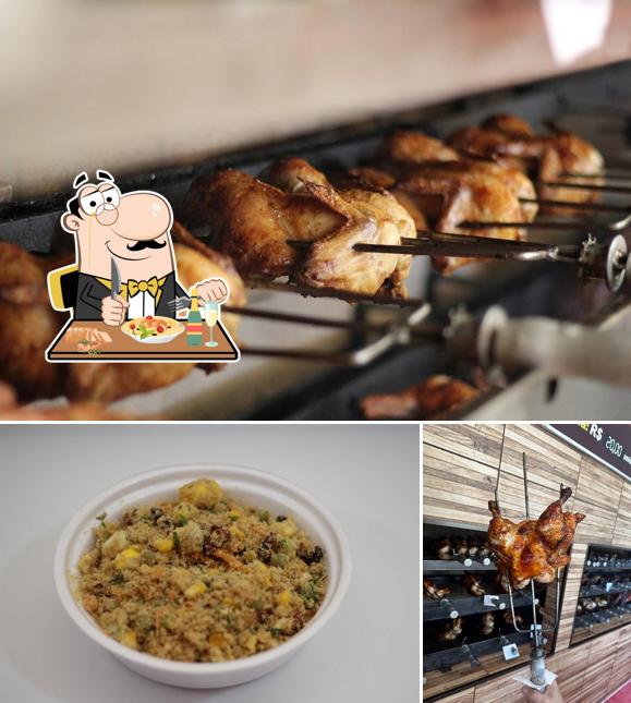 A foto da comida e interior a Frango na Brasa