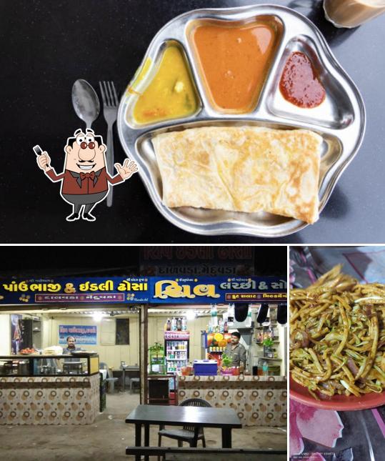 The photo of food and interior at Shiv Shakti Paubhaji - vadla wala