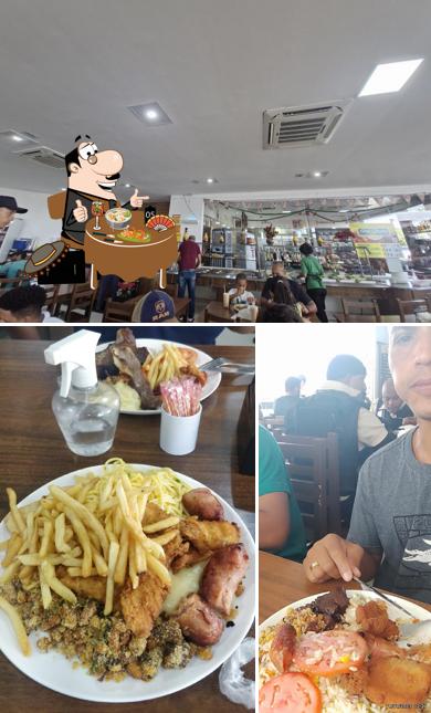 Entre diferentes coisas, comida e interior podem ser encontrados a Churrascaria Alma Gaúcha
