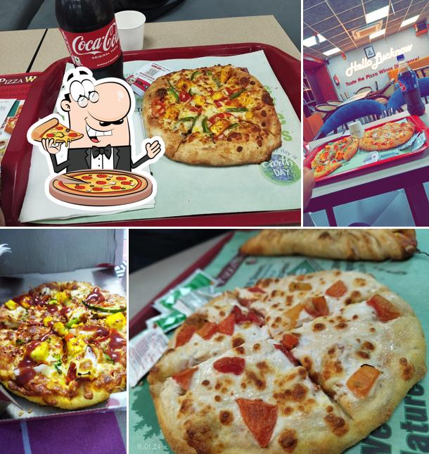 At Pizza Wings Lucknow (Ashiyana), you can enjoy pizza