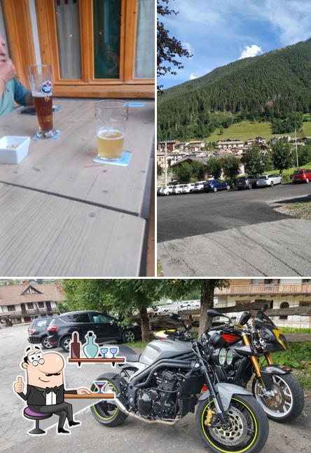 Dai un'occhiata agli interni di Busker's Pub