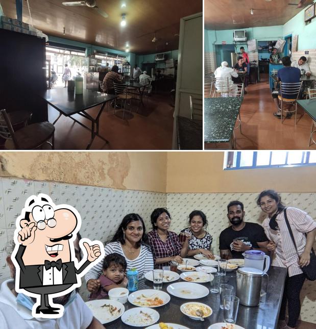 The interior of Hotel Rahmaniya