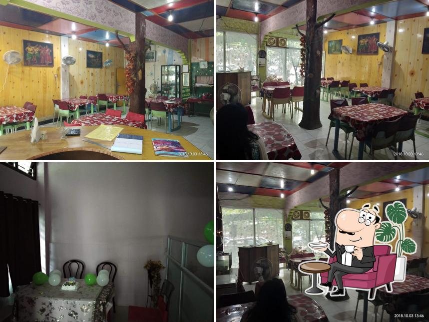 The interior of Chinese Hut