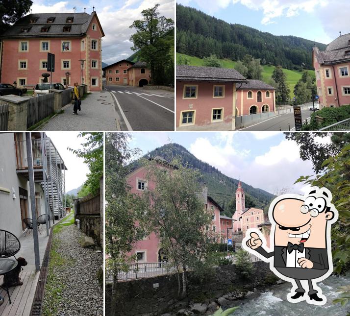 Curiosa tra la parte esterna di Steinhauswirt Hotel