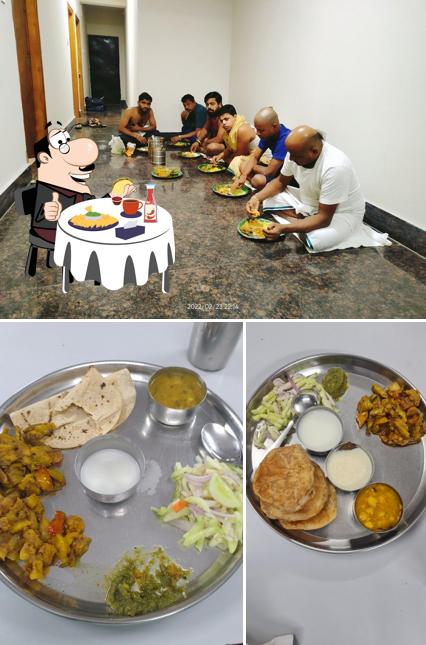 Cheese plate at Maharashtra Hitkari Mandal