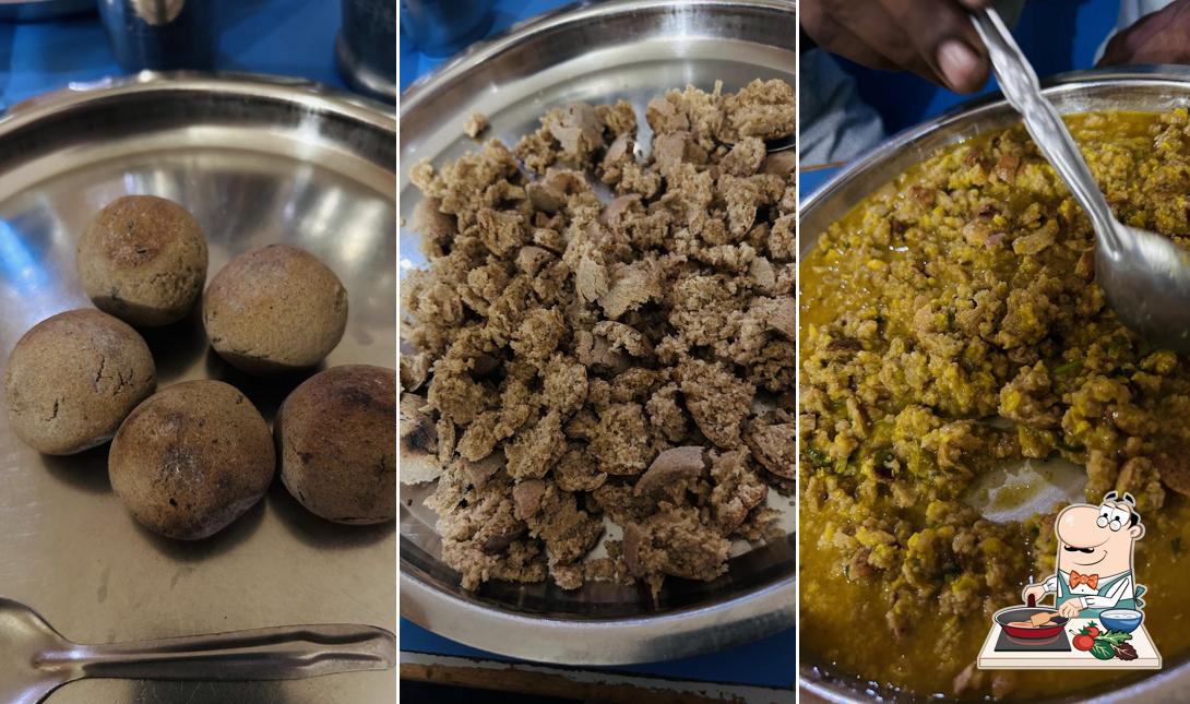 Chicken curry at Haryana Dal-Bati, Himmatnagar