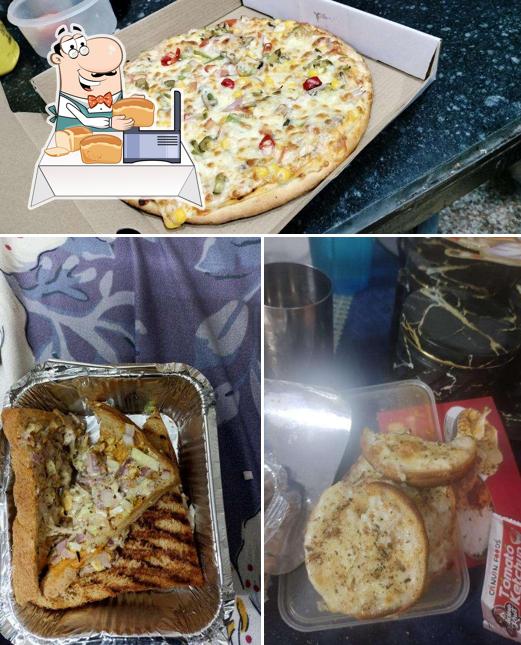 Garlic bread at The nukkad cafe