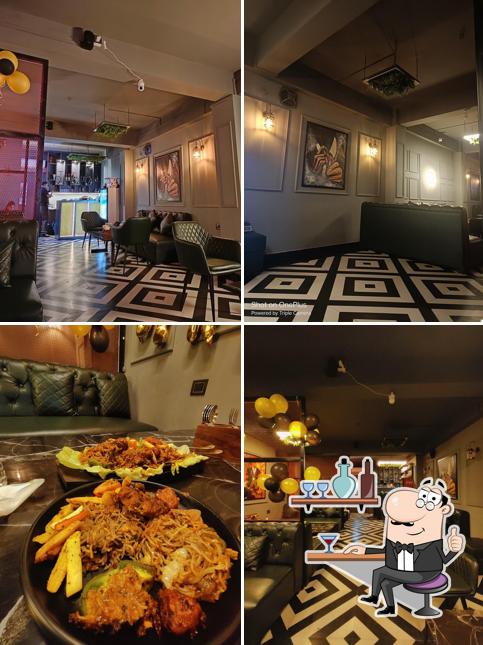 The interior of Sizzlers lounge