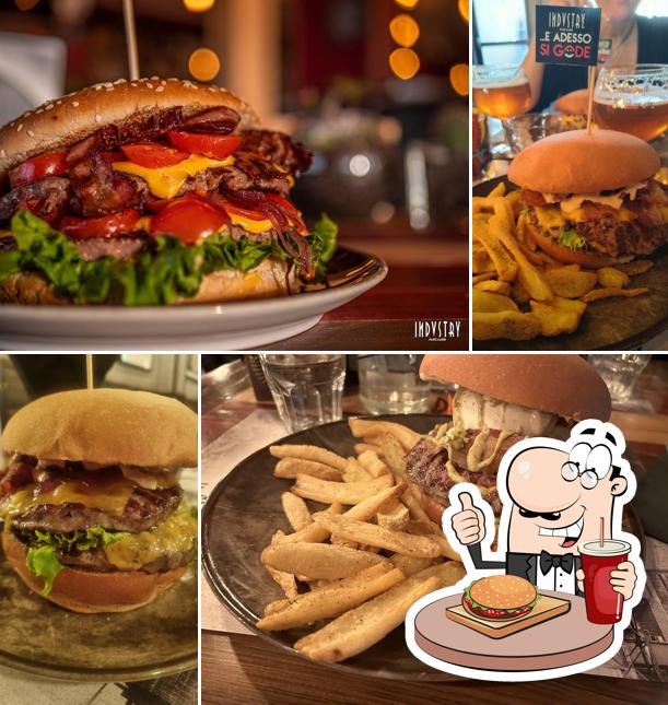 Prova uno dei tipi di hamburger disponibili a Industry