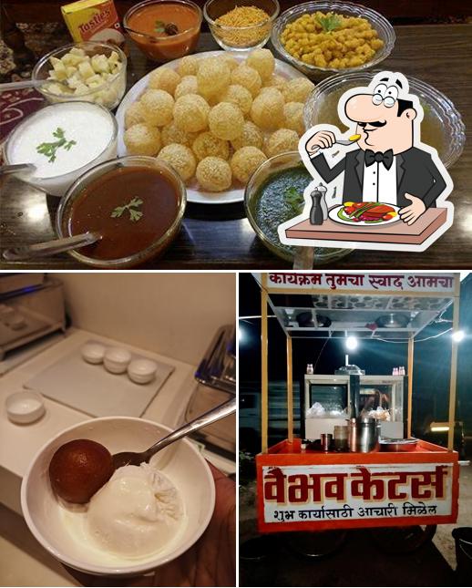 Meals at Vaibhav Chat Bhandar, Panipuri and Vada Pav Centre in Jalna