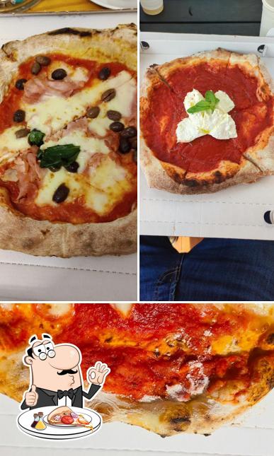 Prenditi una pizza a Regina Antonietta