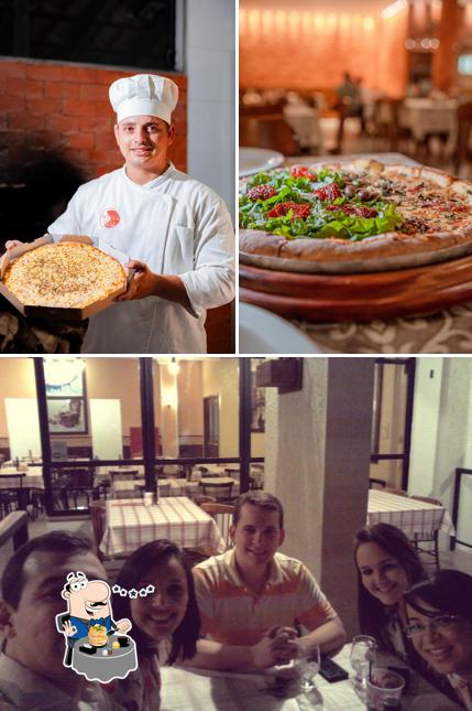 Entre diversos coisas, comida e mesa de jantar podem ser encontrados a Bonna Pizza