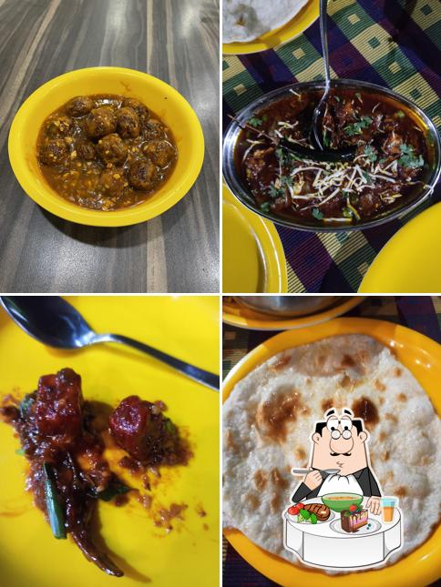 Hot and sour soup at Gokul Veg Plaza