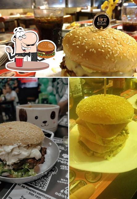 Hamburgueria Vira Latas serve uma variedade de opções para os amantes dos hambúrgueres