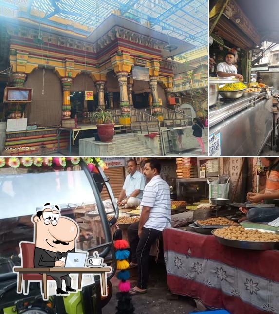 The interior of Roopa Kachori Wala - Shri Gurukrupa Balbhog