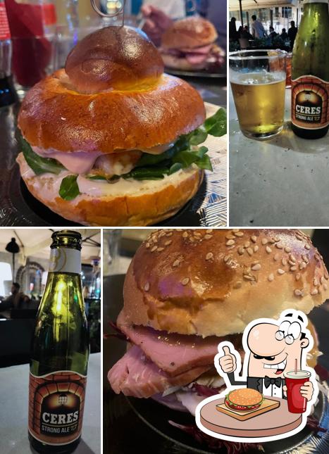 Ordina un hamburger a Noà
