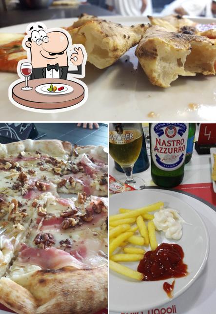 Cibo al Pizzeria Bella Napoli