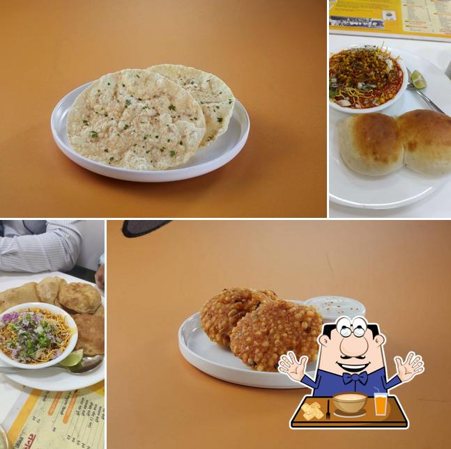 Food at Marutirao Misalwale