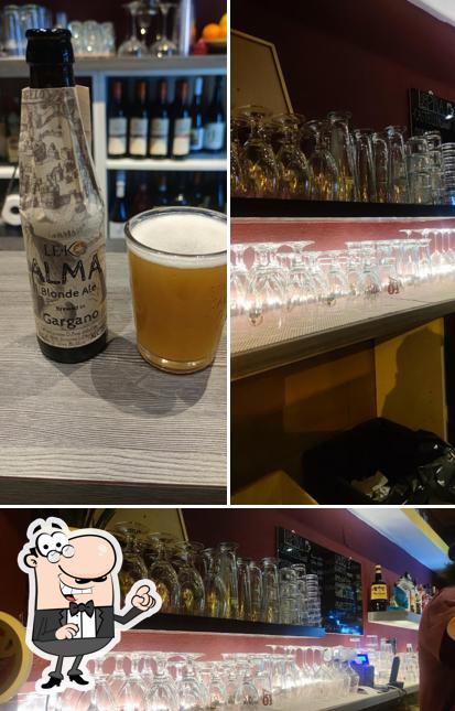 Dai un’occhiata alla immagine che raffigura la interni e cibo di DrinkNow