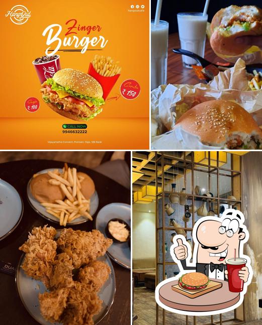 Hamburger at Hangout