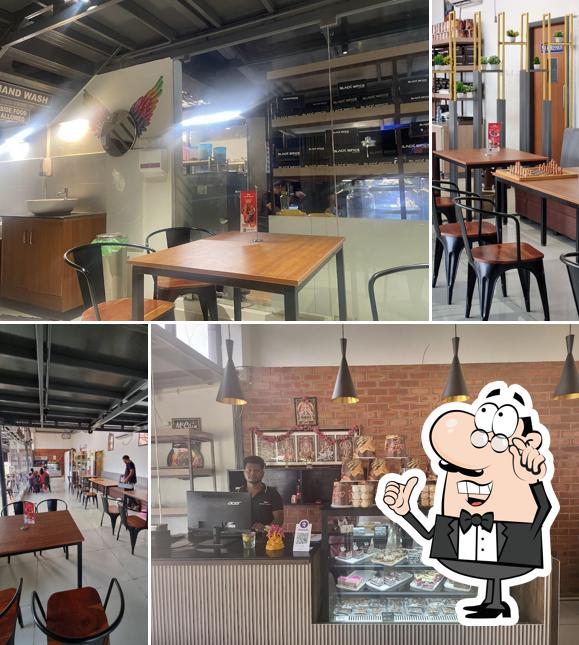 Black Wings Resto Cafe - Ariyanur