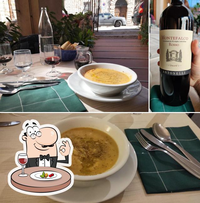 Cibo al Ristorante Pizzeria "Fontanella da Ginetto '