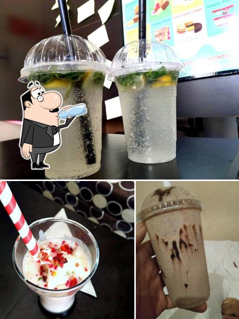 This is the photo showing drink and food at Shakes&Cones
