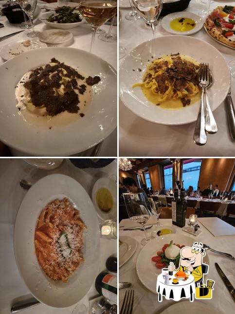 Cibo al Ristorante La Cucina - Pizza & Pasta