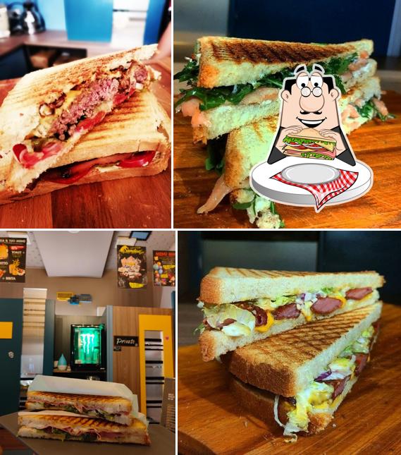 Club sandwich al TOAST & TOAST