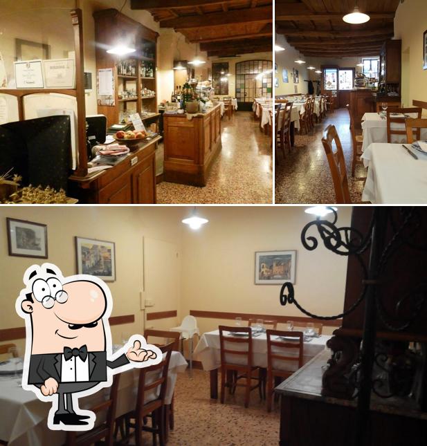 Siediti a un tavolo di Ristorante e Parlaminte'