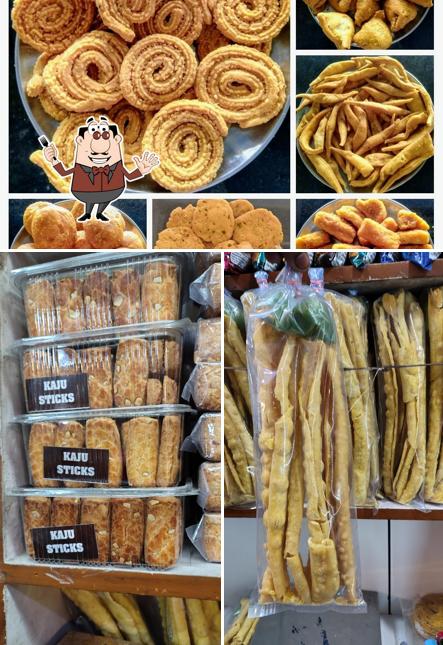 Meals at Gujrat Namkeen Bhandar