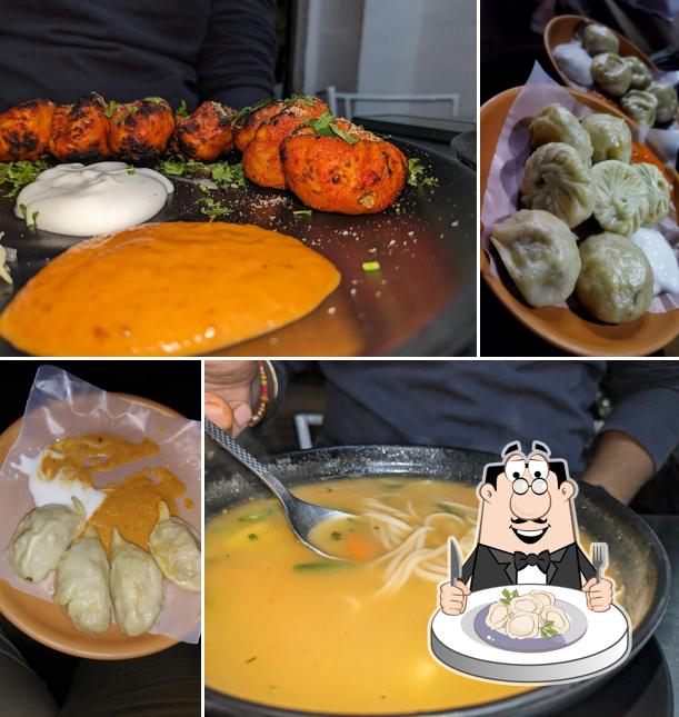 Dumplings at Khukuri Momos