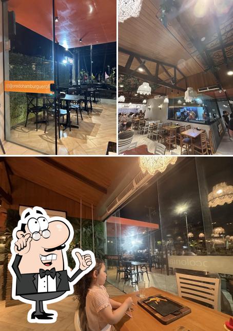 O interior do O Rei do Hambúrguer - Praia