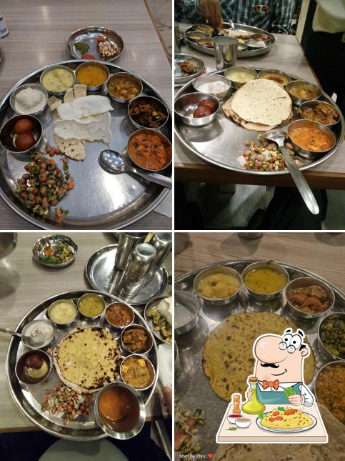 Food at Jain's Hotel Rajhans - Thali Bhojnalya And Restaurant